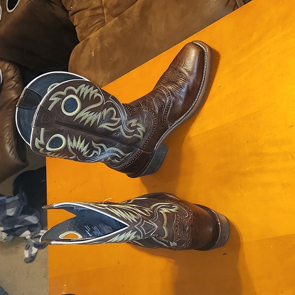Size 12 Ariat Heritage Roughstock boots - Picture 2 of 11